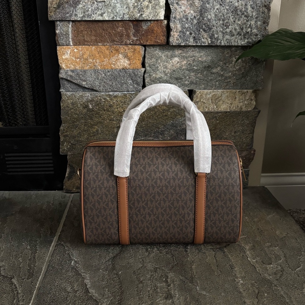 NWT Michael Kors Medium Logo Duffel Satchel - Picture 3 of 14